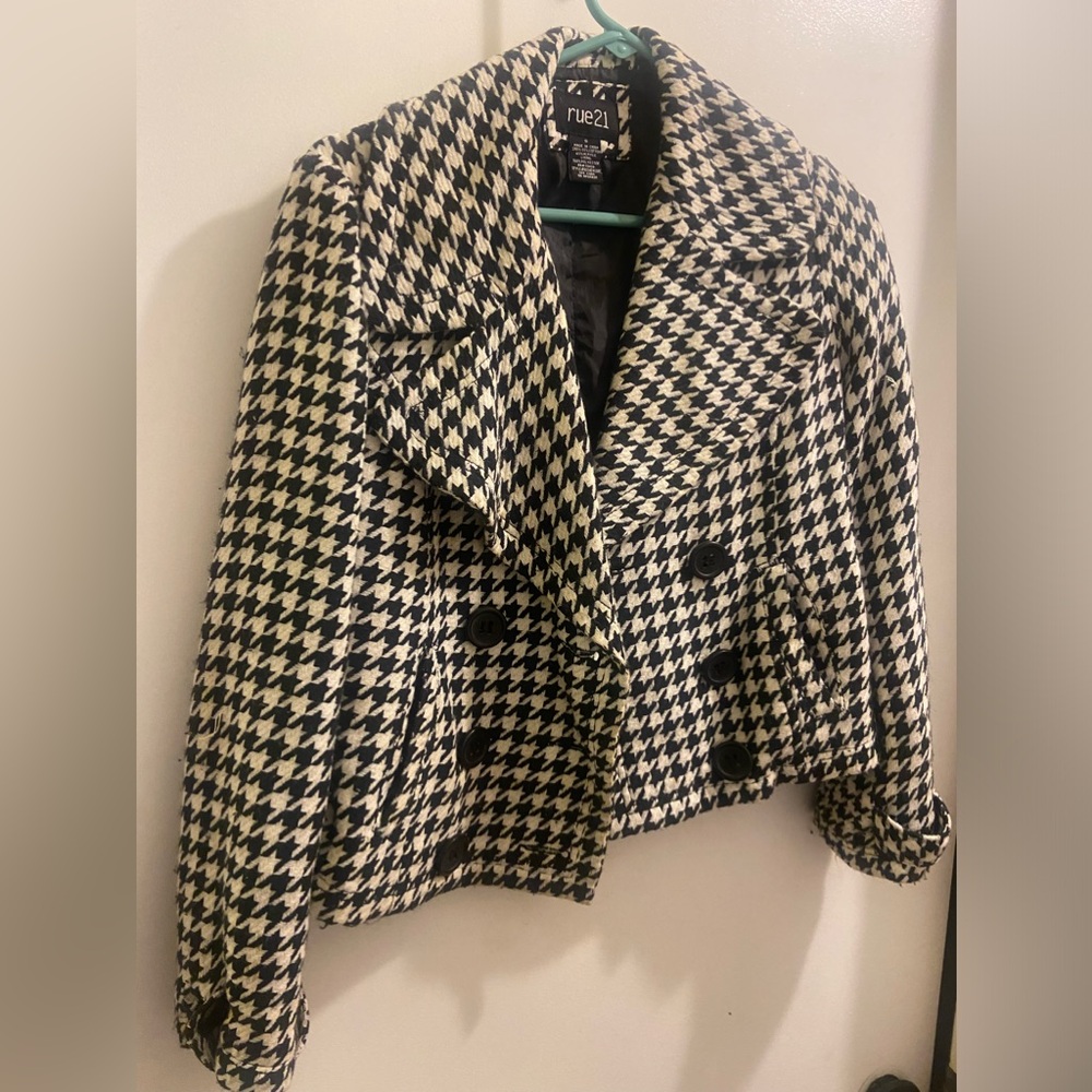 Houndstooth cropped jacket